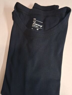 GAP Women Crew Neck T-Shirt in Navy